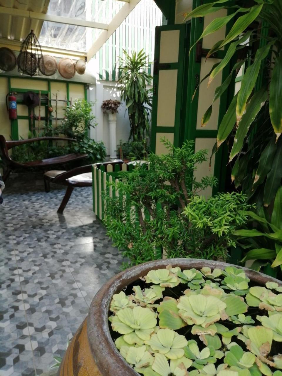 Bed and Breakfast Baan Tepa Boutique House Бангкок Екстер'єр фото